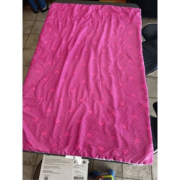 Frozen Anna and Elsa Blanket 42 X 53 Inches - Picture 9 of 12